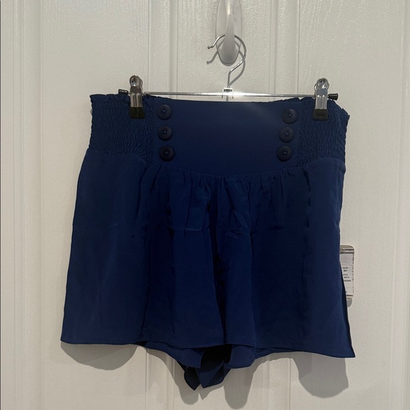 Quicksilver - Picture 3 of 6